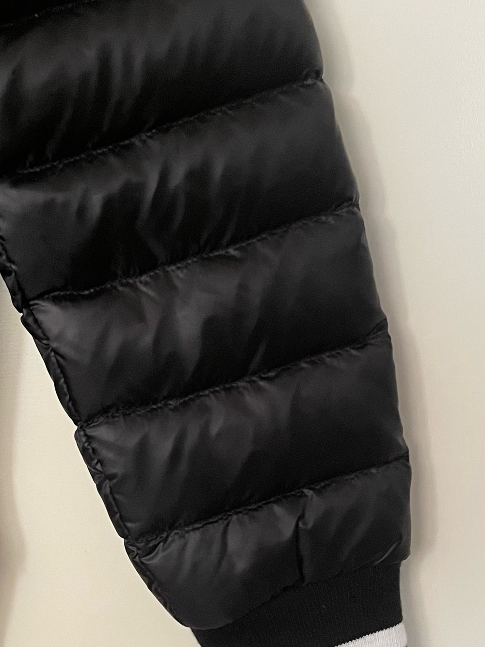 Polo by Ralph Lauren Black Quilted-Sleeve Varsity Jacket - Picture 3 of 12
